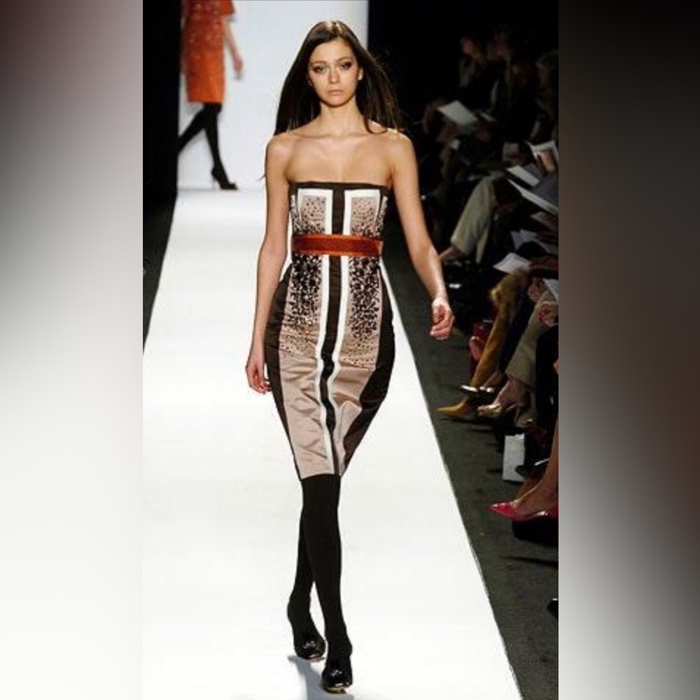 Carolina Herrera strapless dress - Picture 3 of 14